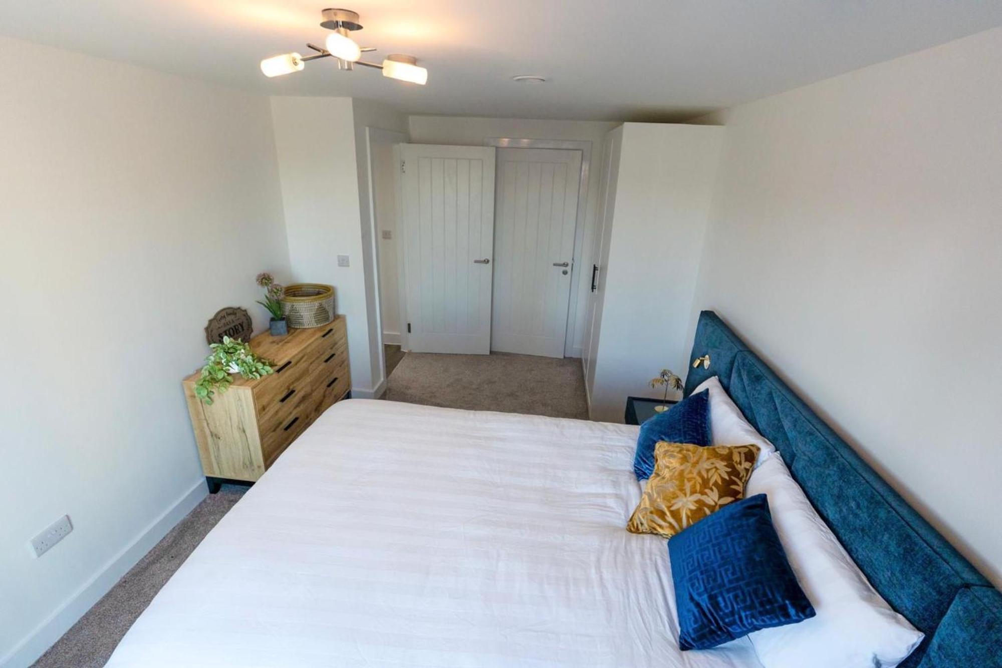 Luxury Penthouse In Centre With Parking, 4 Minutes Walk To The New Everton Stadium! Liverpool
